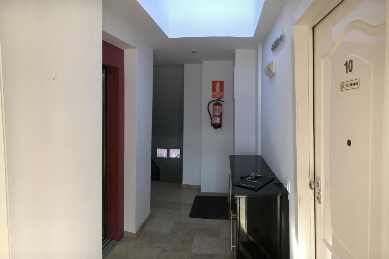 モライラPenthouse La Paz 9 - Castle Viewアパートメント エクステリア 写真